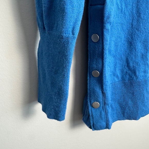 CASLON Women's Lightweight Long Sleeve Sweater Blue Size Small Snap Up Side Hem - Picture 2 of 13